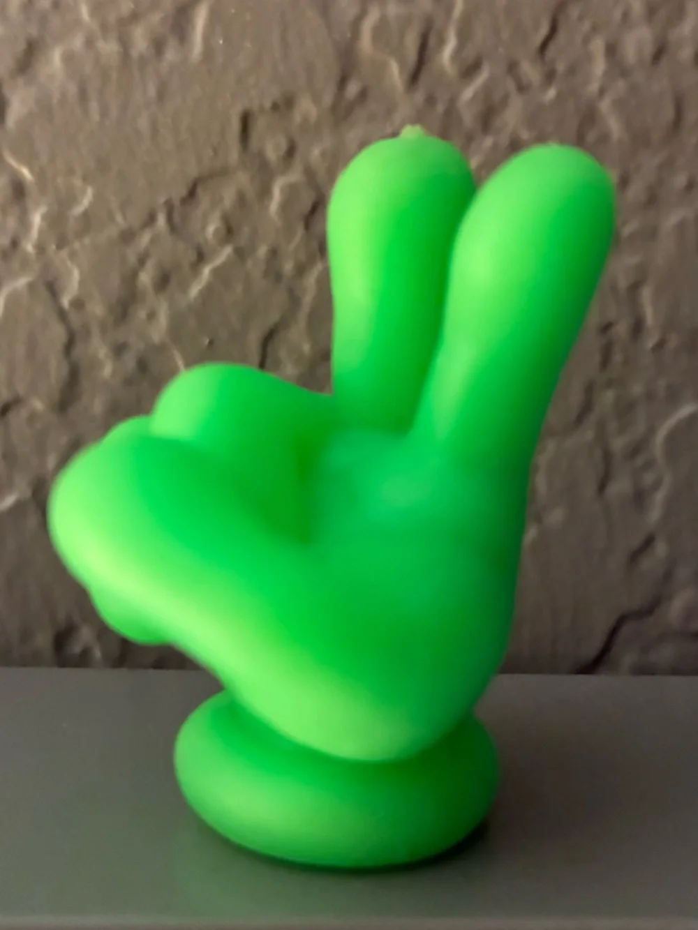Mini individual “Teenie” NeeDoh Neon Green Peace sign Hand silicone figure. New.
